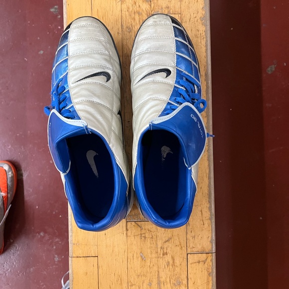 Soccer shoes : total 90 zoom 2003 worn by legendary players - Picture 5 of 7